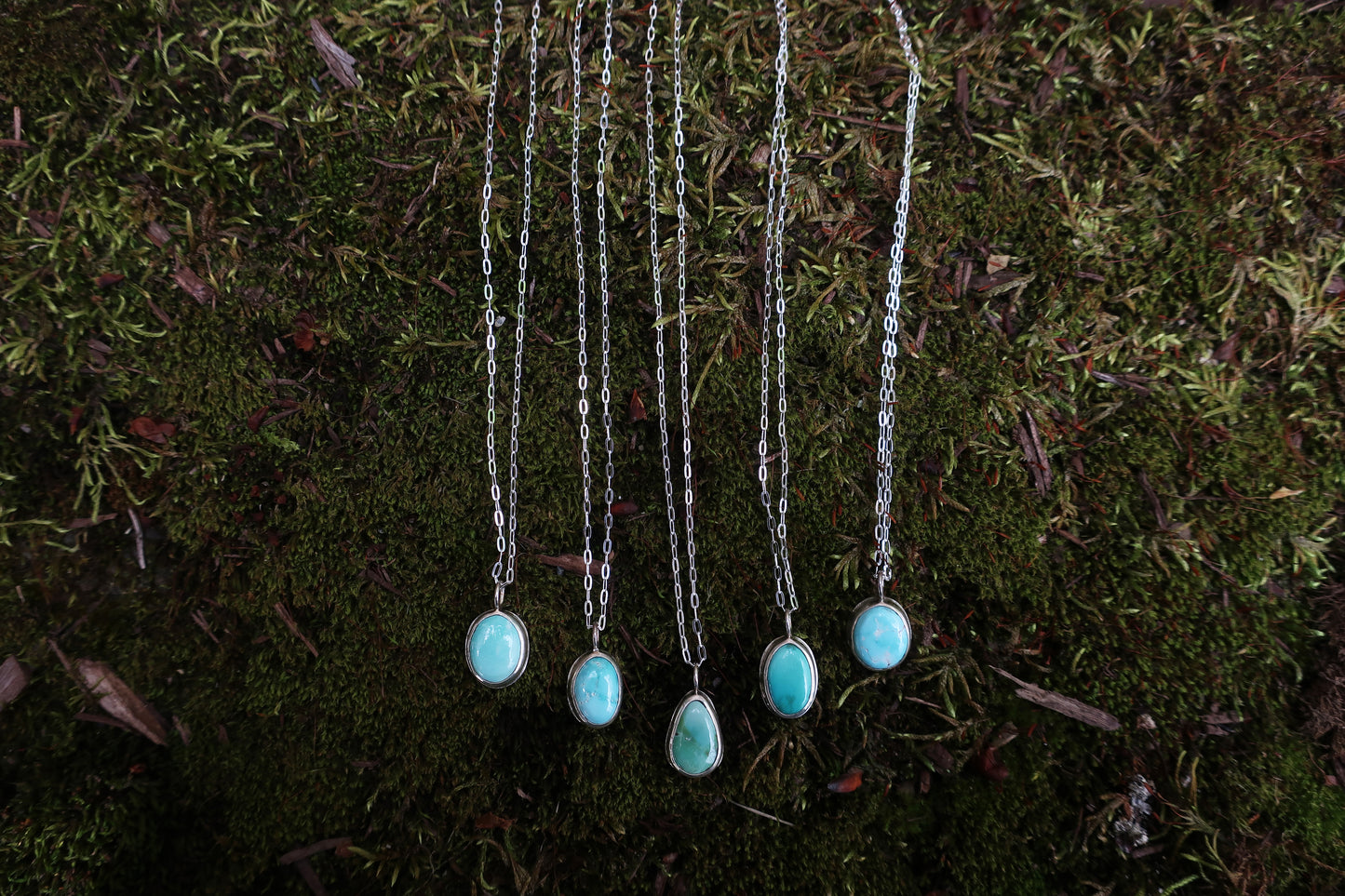 Lakeside Raindrop Mini Necklace